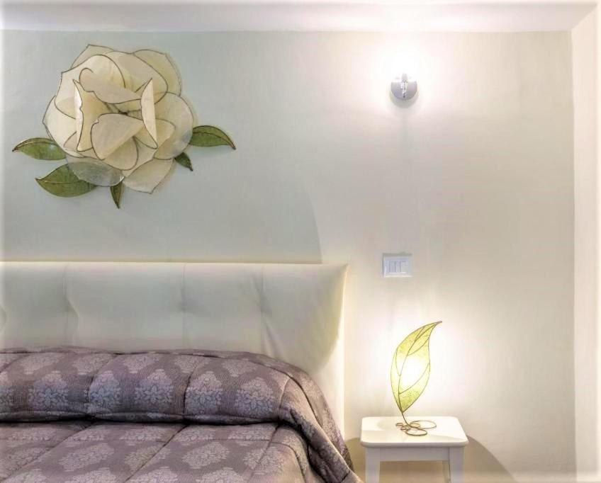Charming Suite Cavour Heart Of Florens Exteriör bild