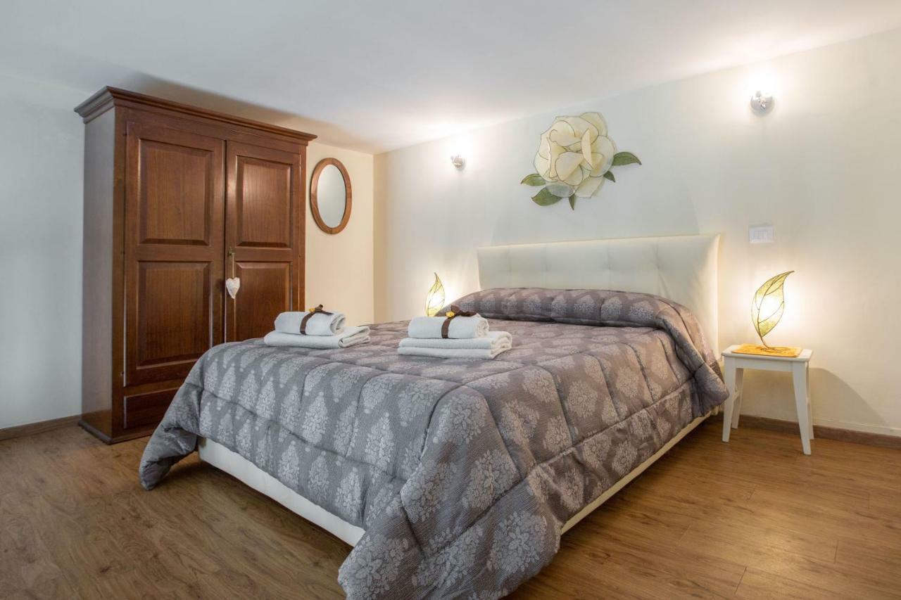 Charming Suite Cavour Heart Of Florens Exteriör bild