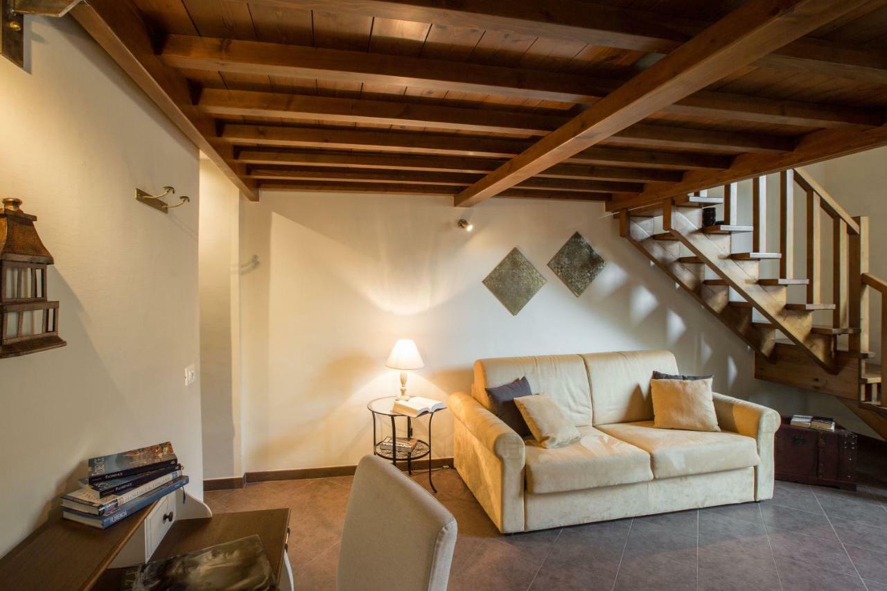 Charming Suite Cavour Heart Of Florens Exteriör bild