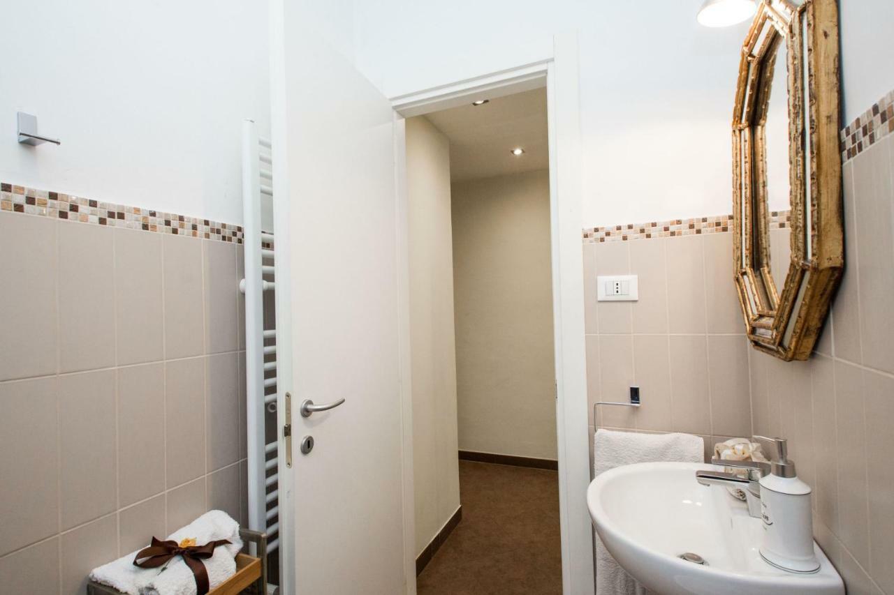 Charming Suite Cavour Heart Of Florens Exteriör bild