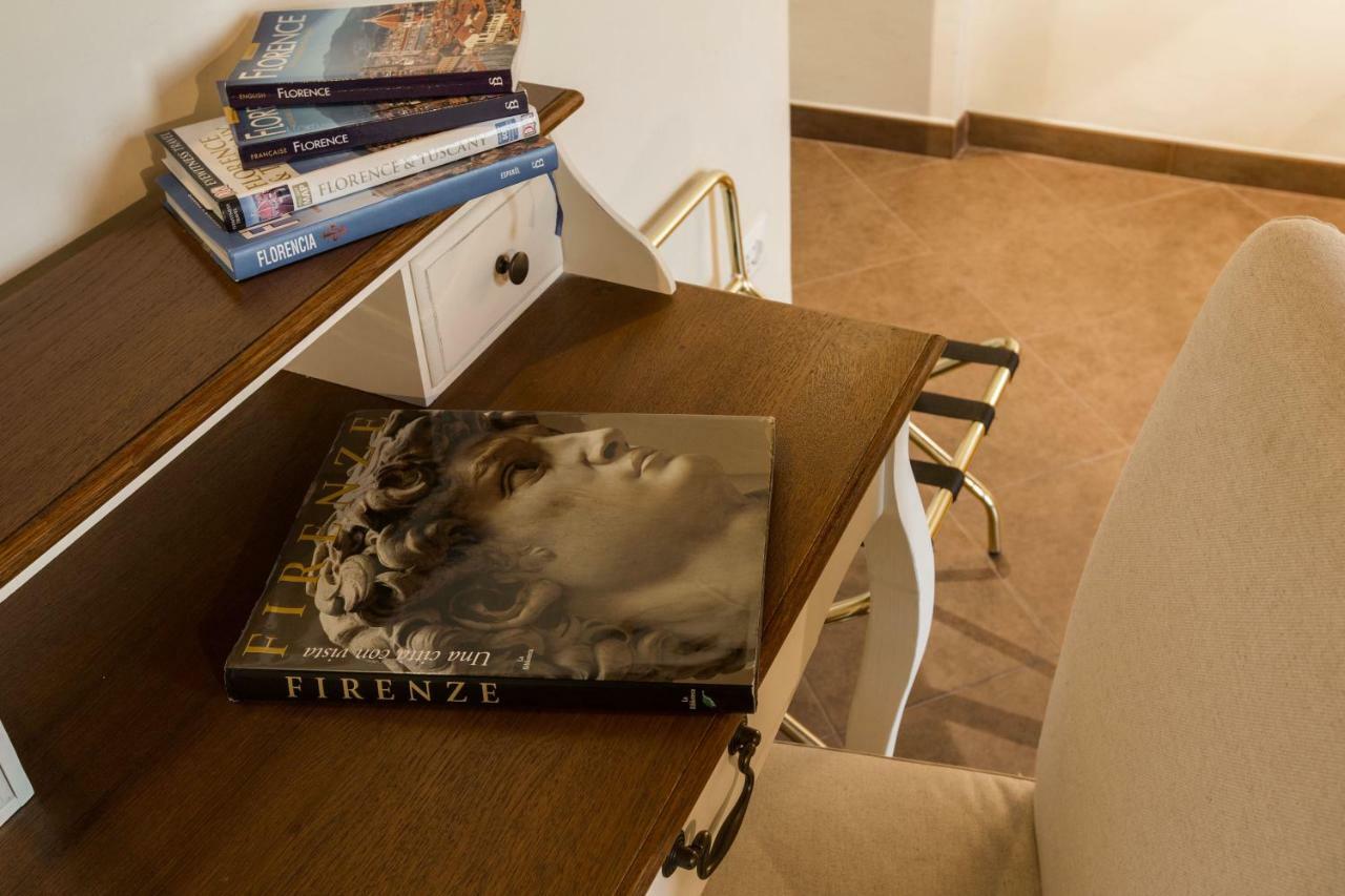 Charming Suite Cavour Heart Of Florens Exteriör bild