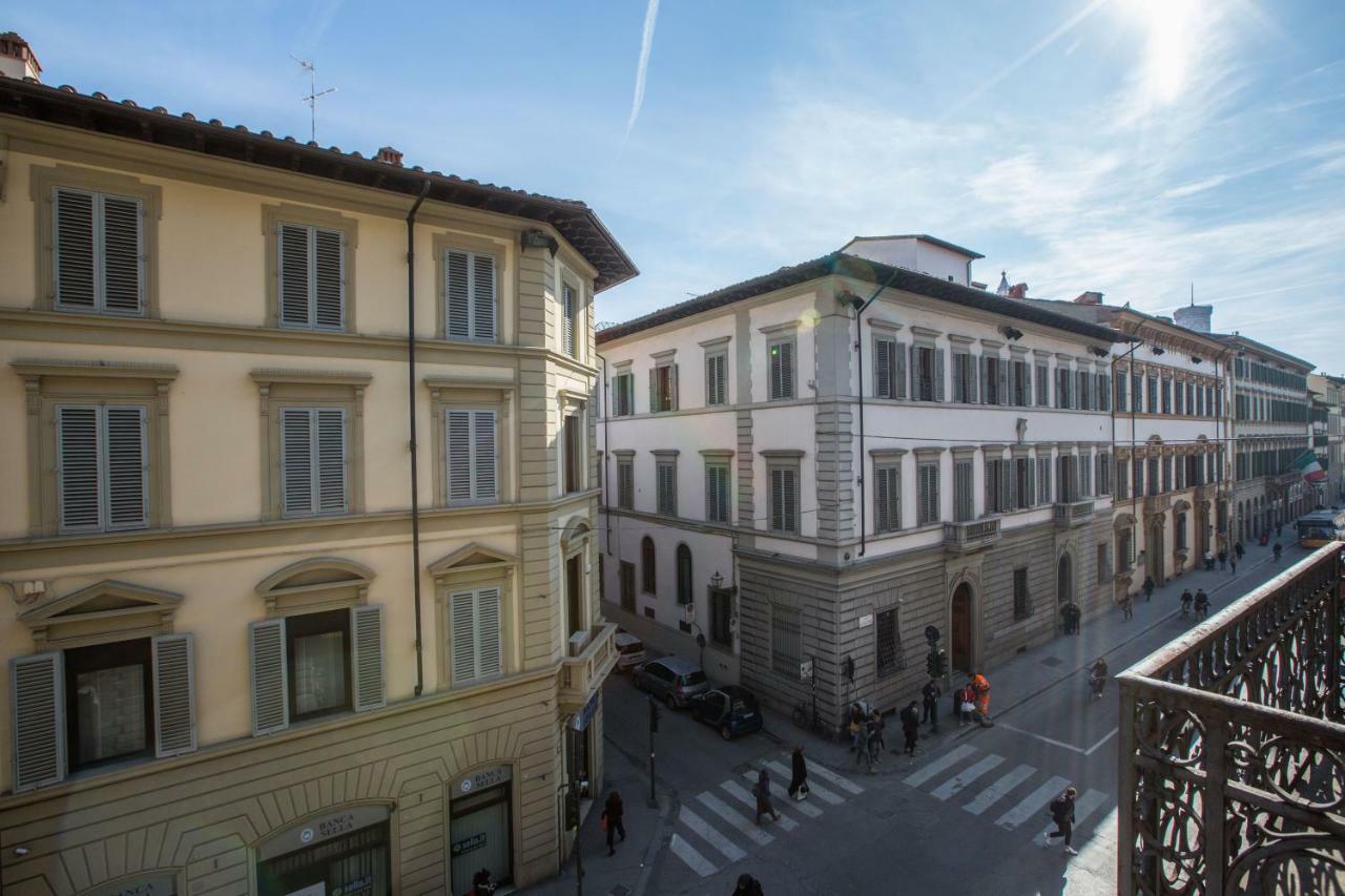 Charming Suite Cavour Heart Of Florens Exteriör bild